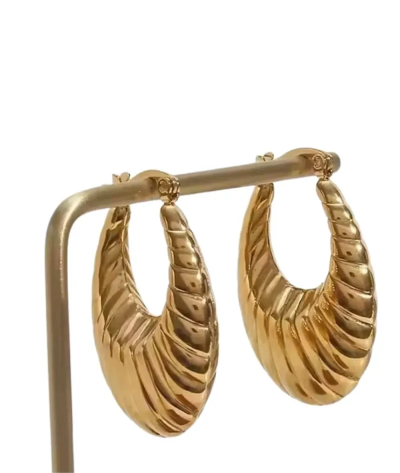 18k gold hollow croissant earrings nude rose e 238